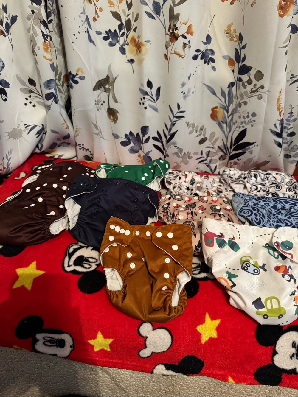 Set of 10 Reusable Cloth Diapers 4 Inserts One Size Fits Most B10